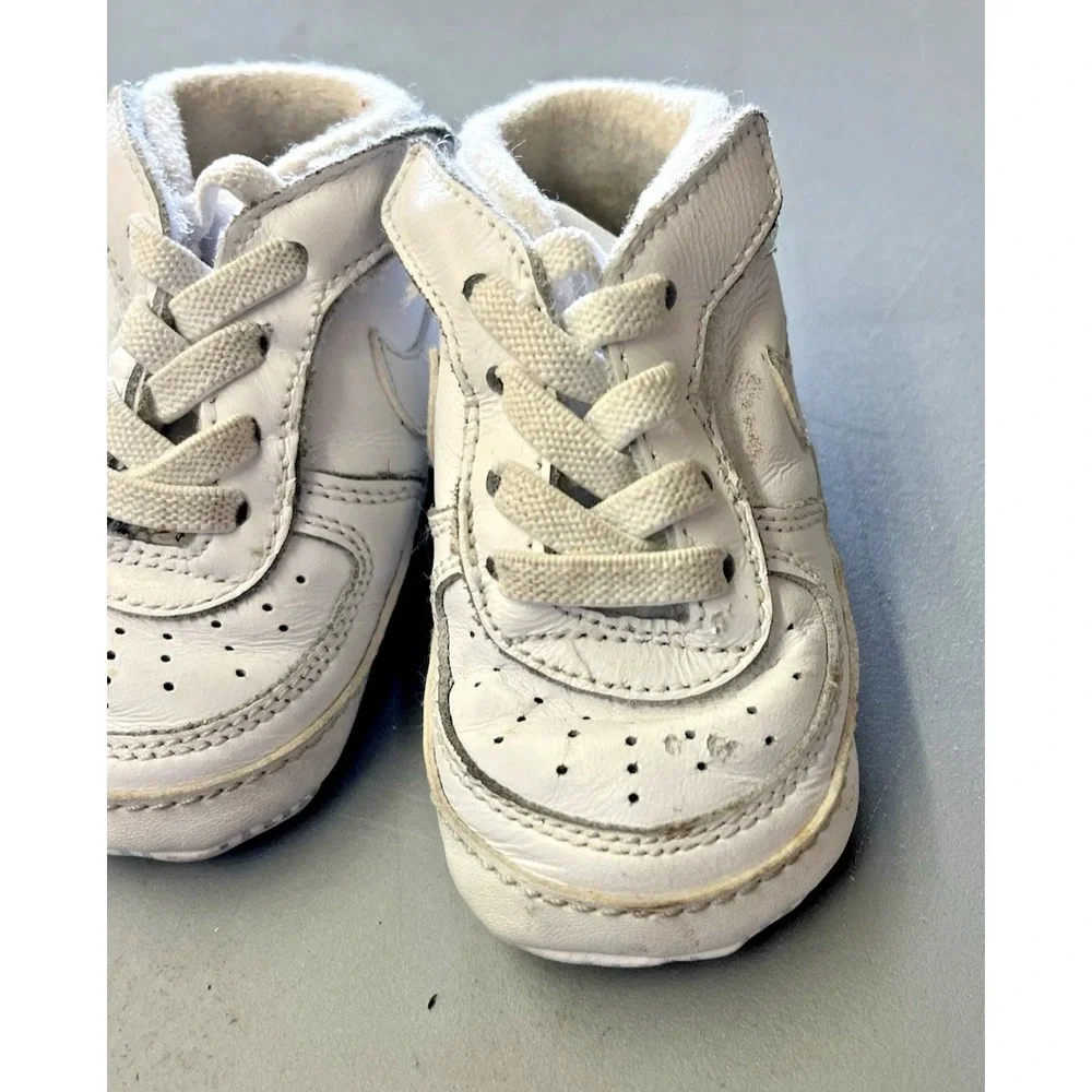 Nike Air Force 1 Crib Shoe Newborn Baby 2C White Boys Girls Infant Sneaker Shoes - Picture 4 of 11